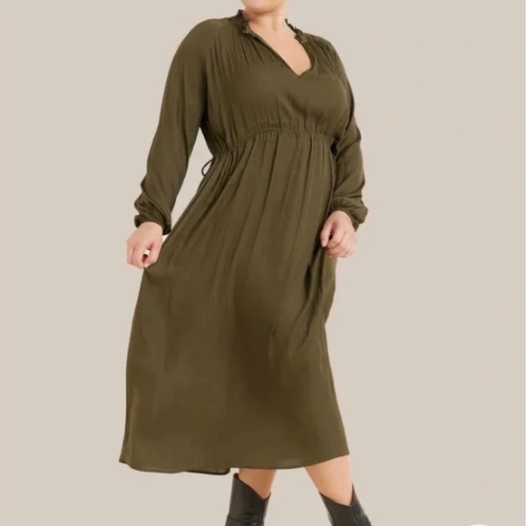 Modern Citizen Magdalena Plisse Dress - Picture 1 of 7